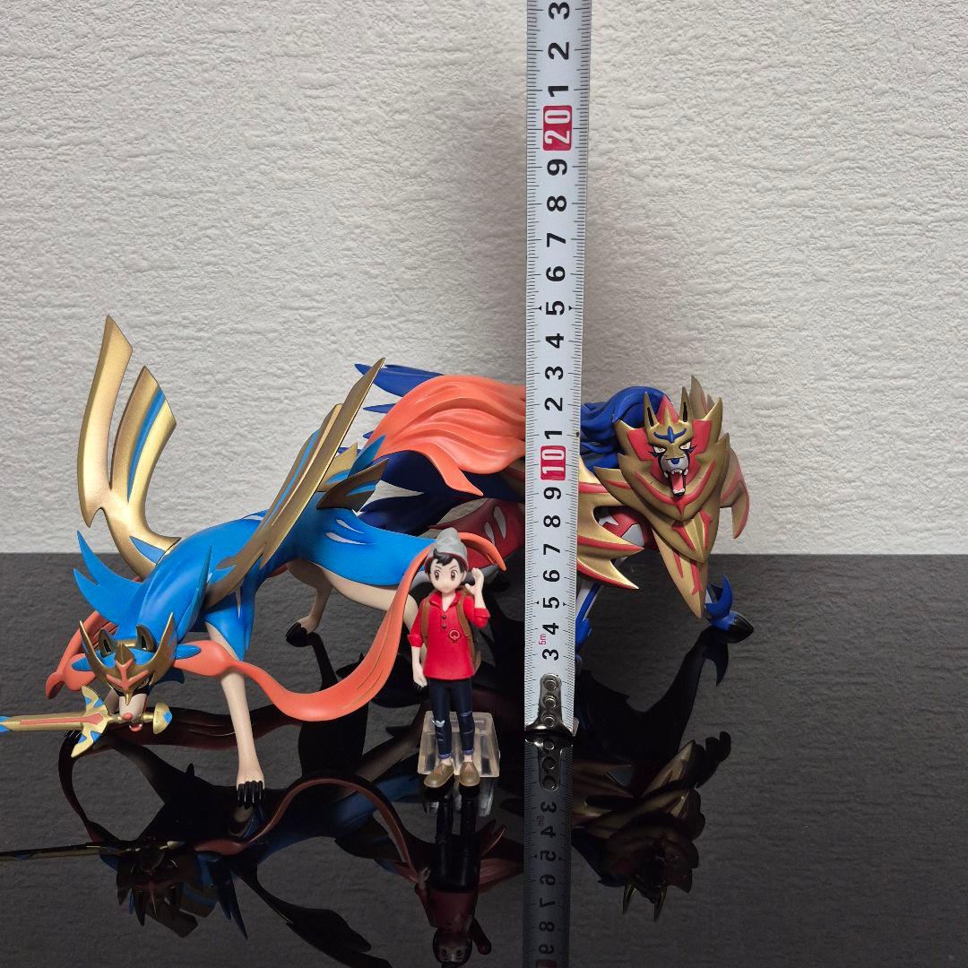 海外版 ポケモンスケールワールド ザシアン、ザマゼンタ 2体セット