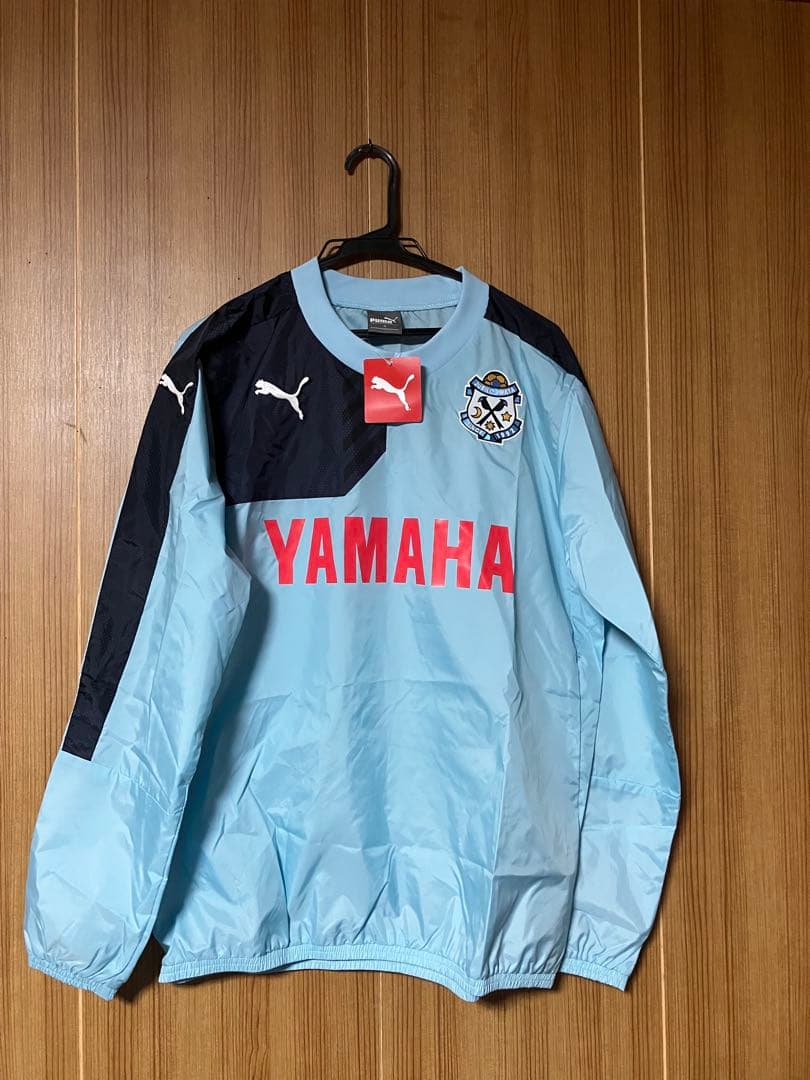 ジュビロ磐田　上下セット　ナイロンジャケット　プーマ　YAMAHA