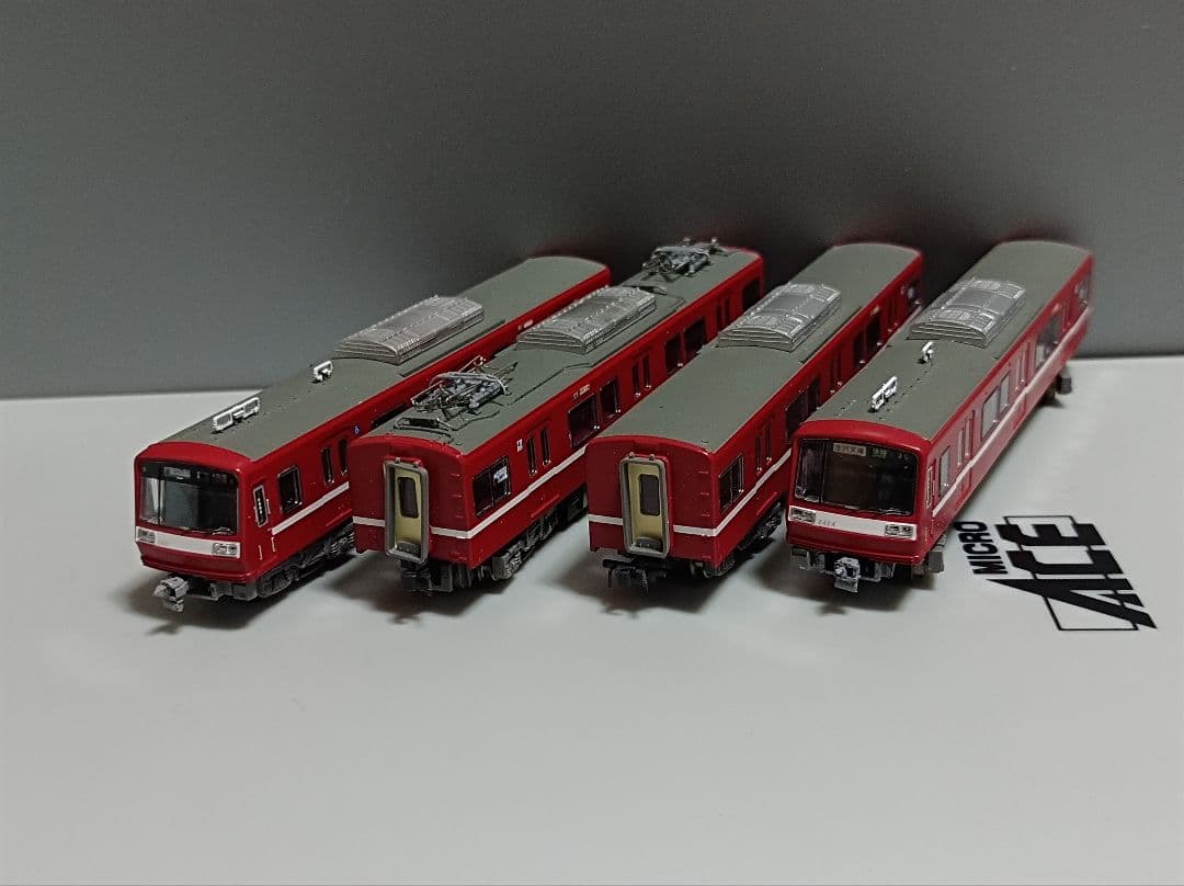 京急2400形3扉車