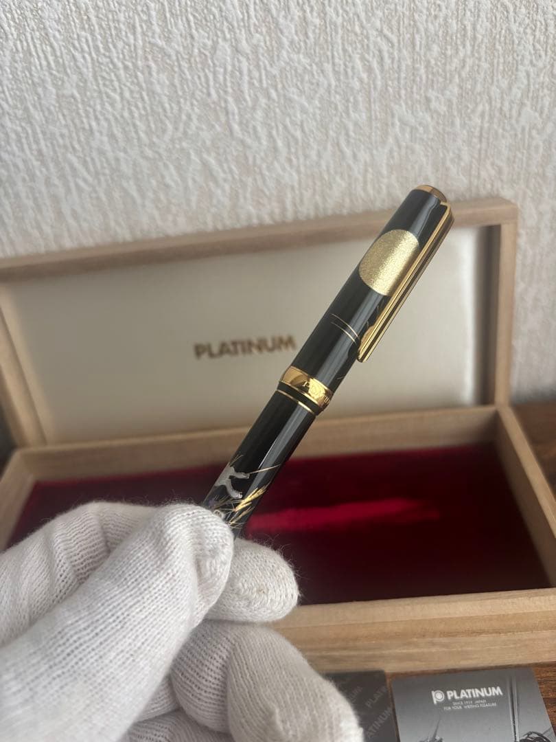 PLATINUM ツキトウサギ プラチナ　万年筆　金沢箔　ペン先18K