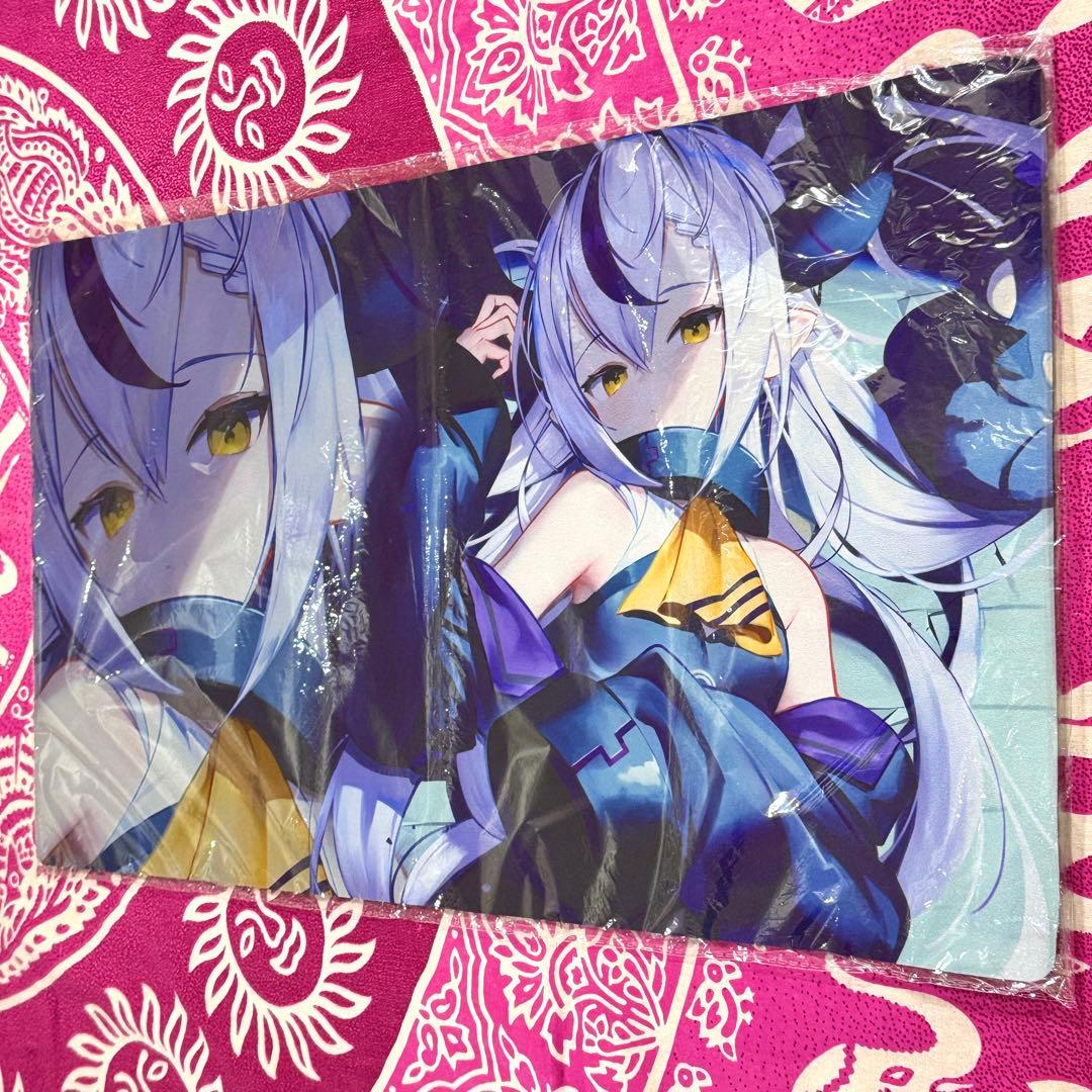 【超貴重】ホロライブ ラプラス・ダークネス 白詰草 プレイマット
