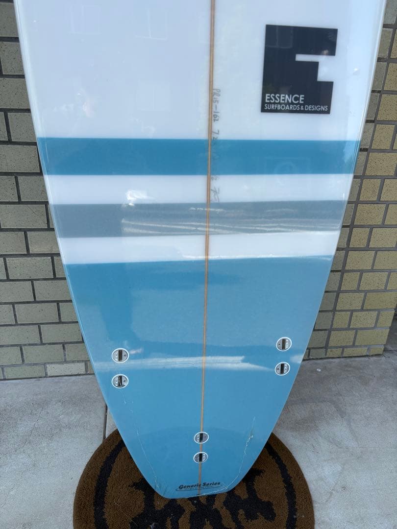 hiro3357 売約済みショートボード ホワイト・ブルー7.2f