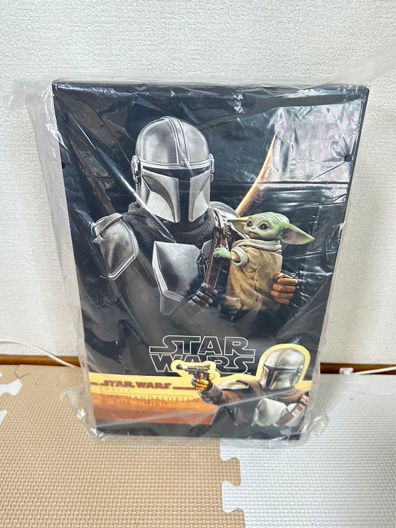 ホットトイズ　マンダロリアン&チャイルド　新品未開封・美品