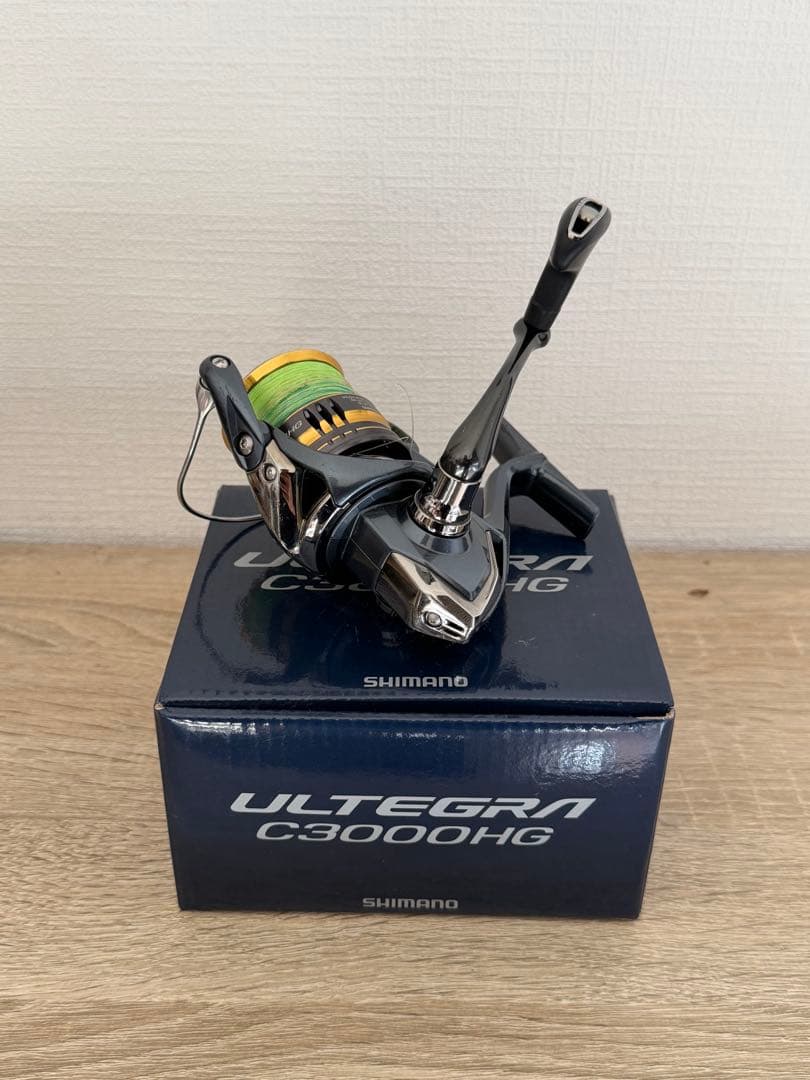 SHIMANO ULTREGRA C3000HG スピニングリール