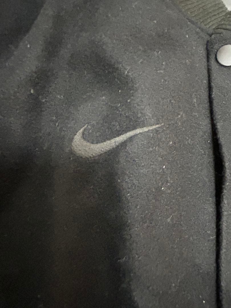 貴重❗️ブラジル代表　NIKE正規品・革ジャン（袖部分）・ブラック・Lサイズ