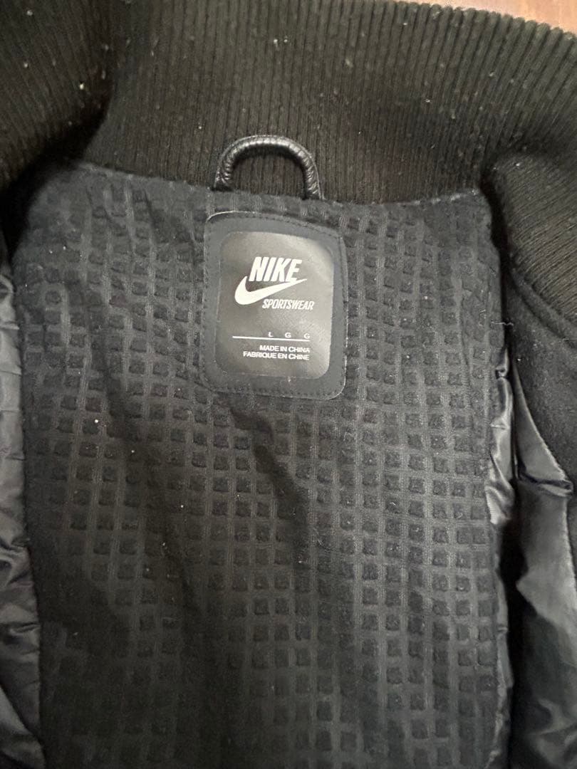 貴重❗️ブラジル代表　NIKE正規品・革ジャン（袖部分）・ブラック・Lサイズ