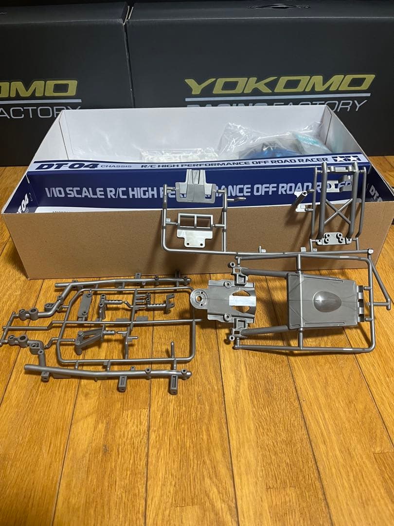 タミヤ　DT-04 オプション多数ボディー付き