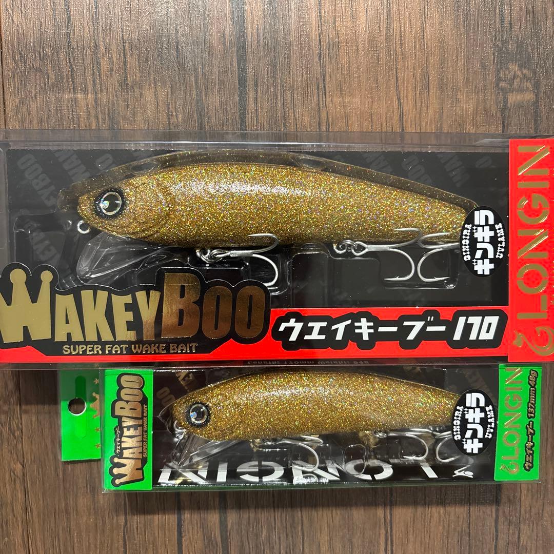 アッキー