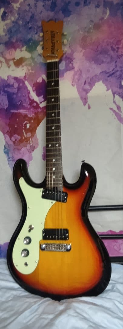 【未流通品！】ARIAProIIサンバーストエレキギター　レフティ