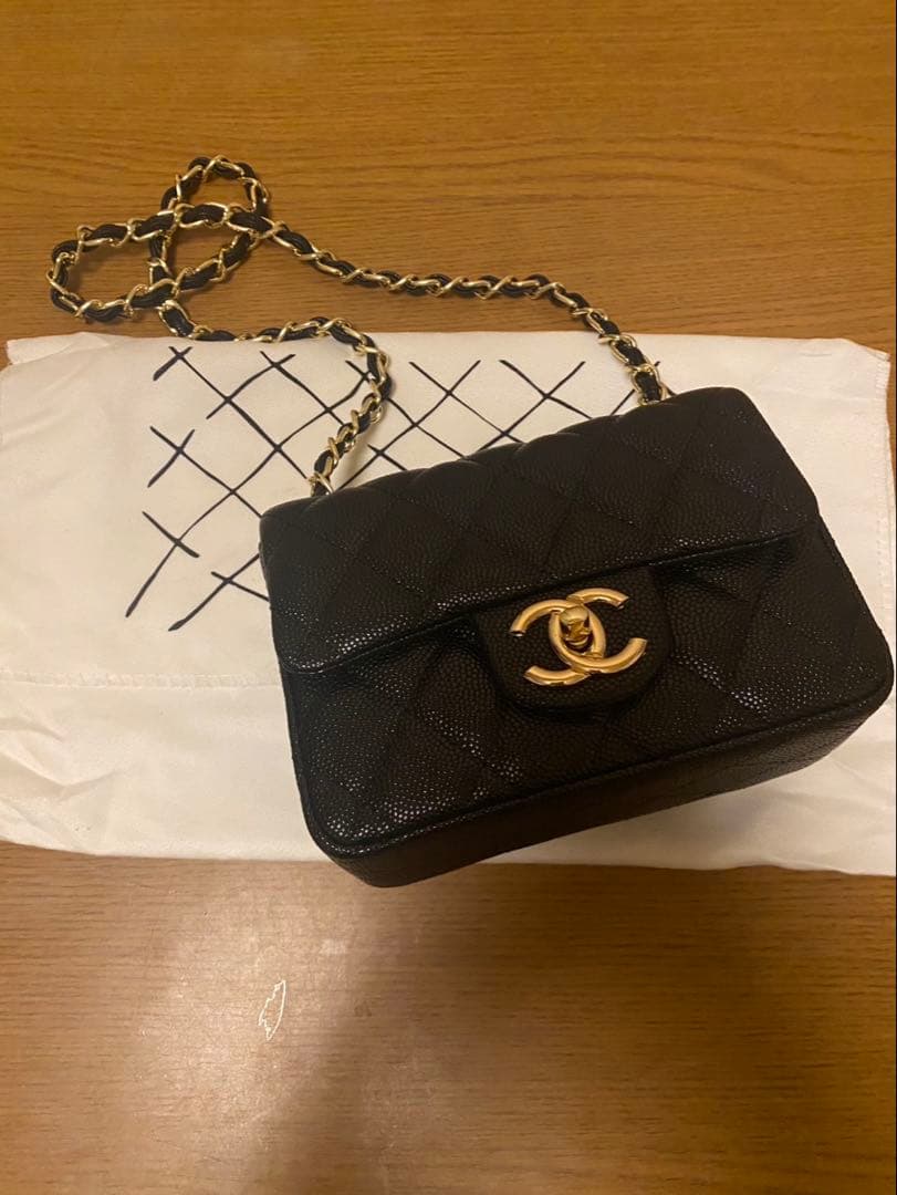 CHANEL キャビアスキン ショルダーバッグ