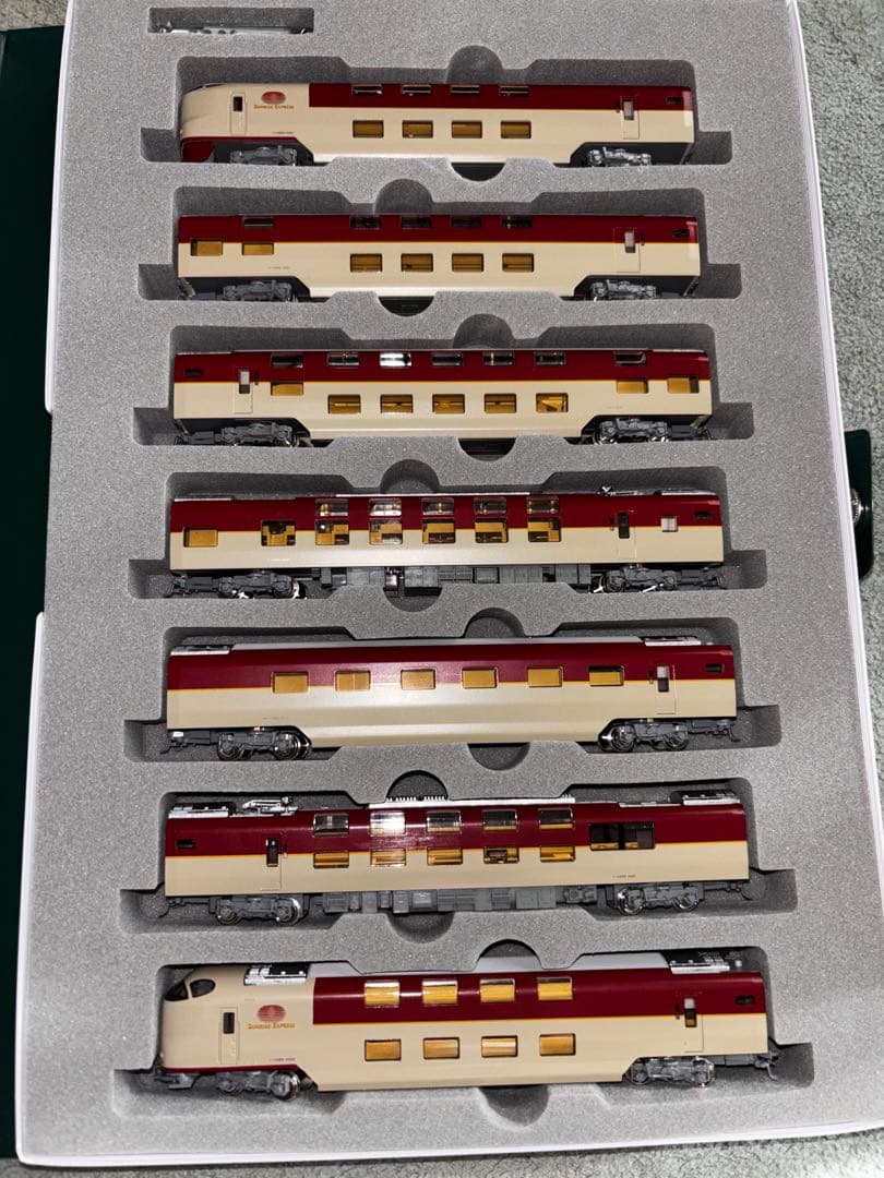 NゲージKATO285系サンライズエクスプレス7両セット　一両スカート破損