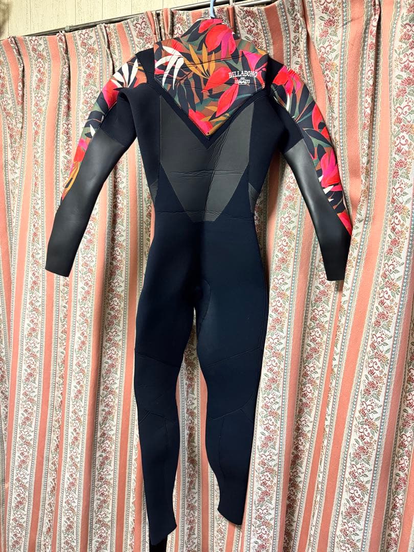 ビラボン　ウェットスーツ　5ミリ　ML