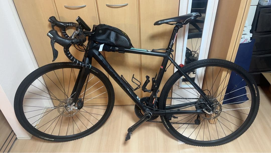 【2/15まで】Bianchi ZURIGOロードバイク　シクロクロス付属品多数