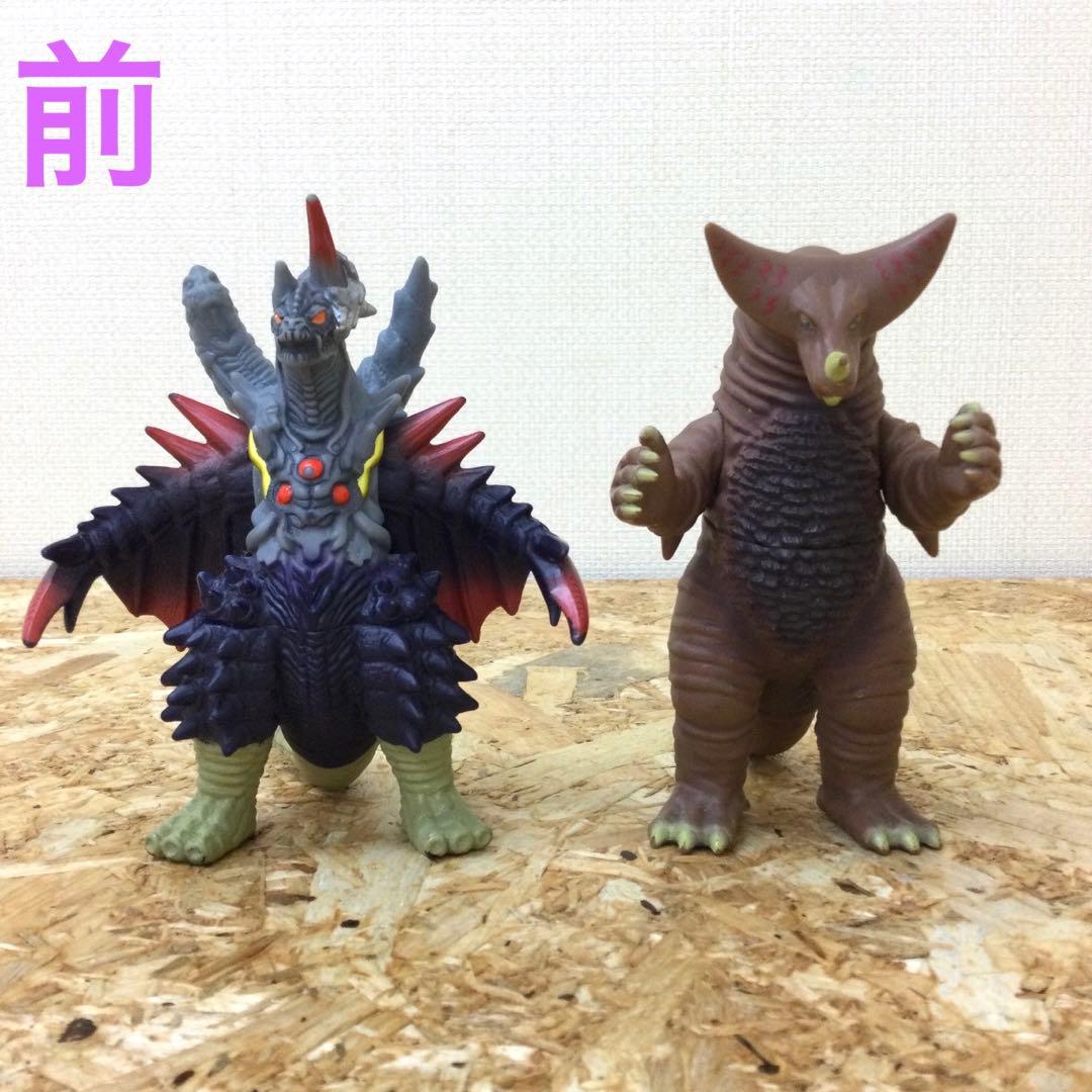BANDAI ウルトラ怪獣　ソフビ人形　4体まとめセット　高さ12〜13cm
