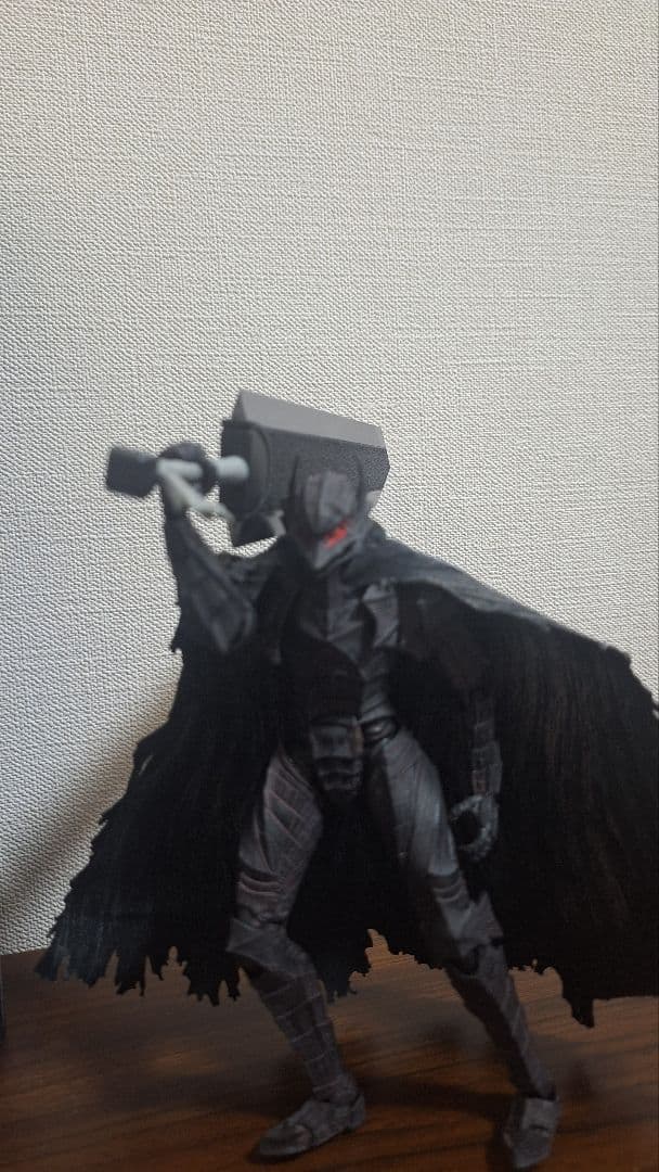 BANDAI S.H.Figuarts Guts フィギュア