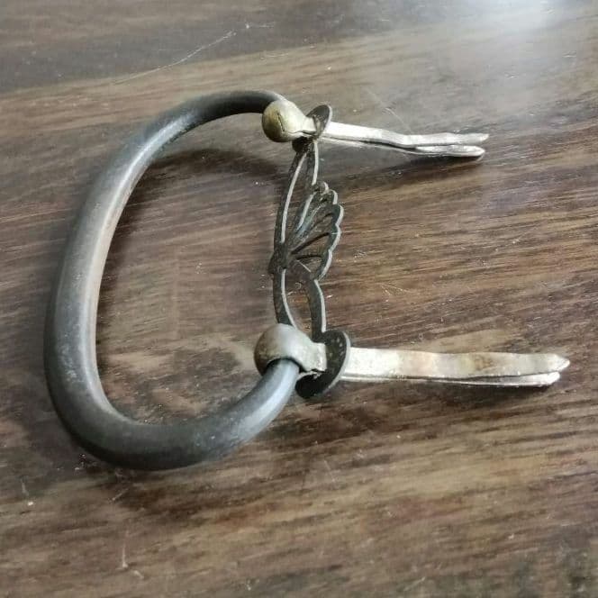 和箪笥桐だんすの取っ手　飾り金具　金属工芸　和骨董　アンティーク