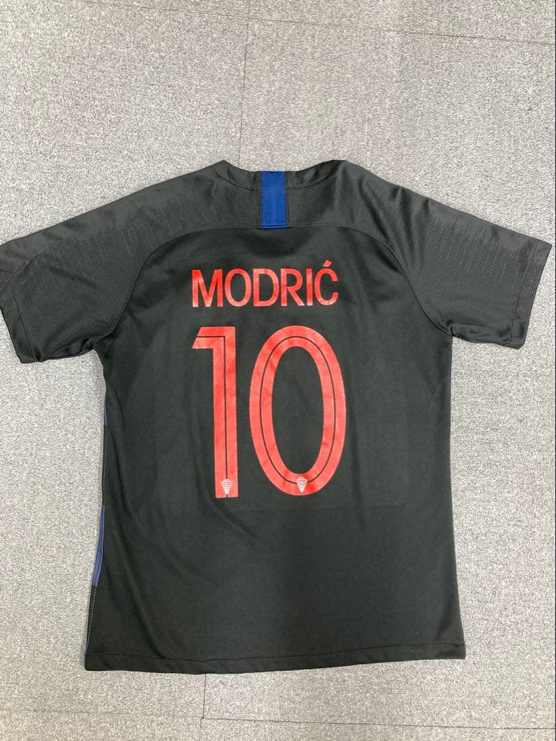 クロアチア代表　モドリッチ 2018年モデル ユニフォーム