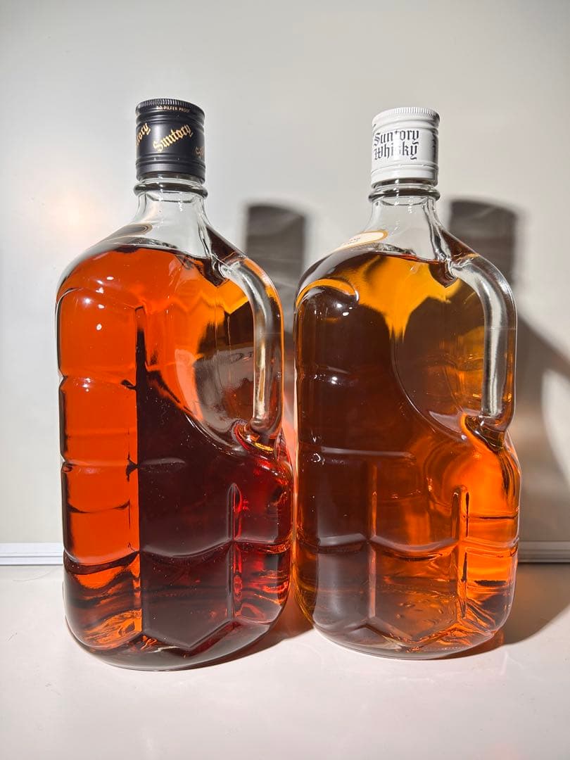 モ*ツ様 (サマーセール) サントリー黒角 味わい旨口+白角 淡麗辛口メガボトル