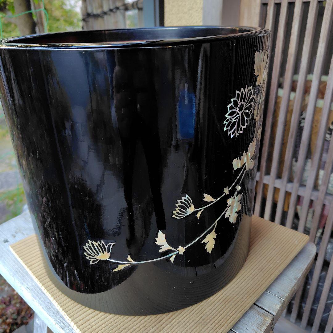 ①骨董　菊螺鈿手焙　火鉢黒漆　清菊真香 インテリア鉢カバー