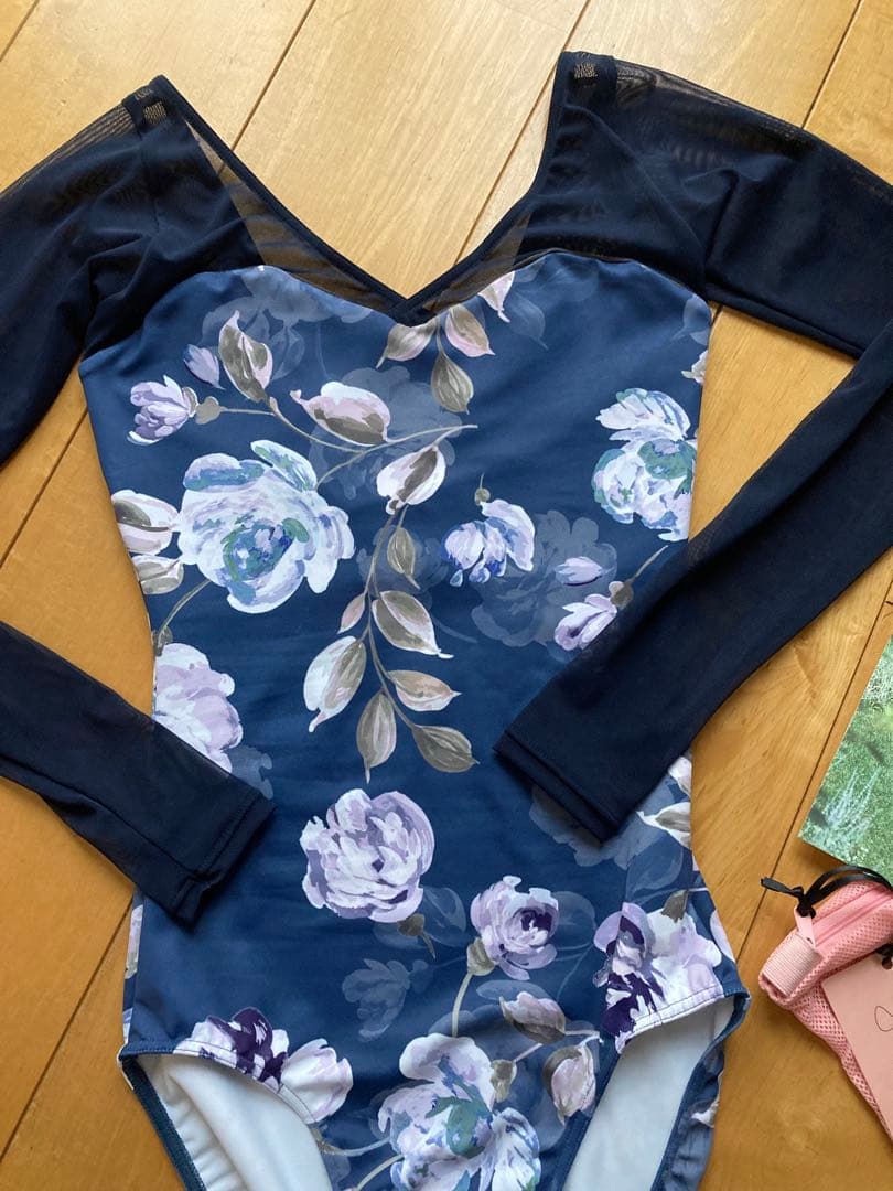 スティナ　stina type V joy flower dark navy M