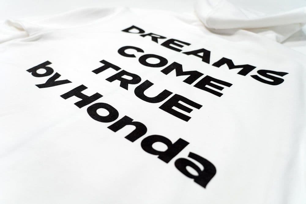 「DREAMSCOMETRUE　by Honda」 　ジップフーディー